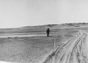 Wüstenstraße : Straße durch die Wüste nach al-Fayyum