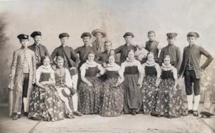 Sorbische katholische Tracht : Kleidung - katholische Tracht. Gruppenbild.