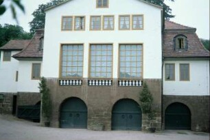 Giebelseite eines Gebäudes des Schlosses