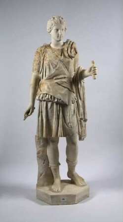 Statue der Artemis