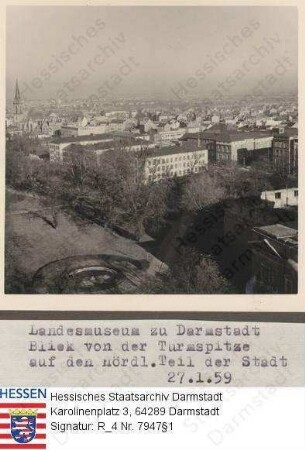 Darmstadt, Hessisches Landesmuseum / Bild 1: Blick vom Turm auf den nördlichen Stadtteil / Bild 2 und 3: Blick aus den Turmfenstern auf die Stadt