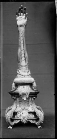 Kloster Lichtental Armreliquiar vom Heiligen Bernhard aus Silber (1755)