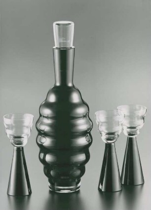 Flasche und Kelch "Nautilus 2485" von Norbert Prangenberg und Heide Jansen