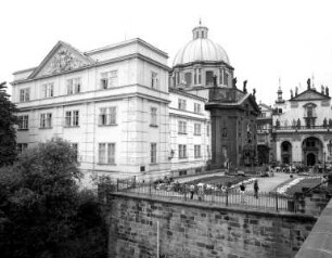 Kreuzherrenstift — Konvent