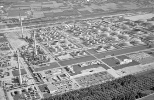 Karlsruhe: Erdöllager und Raffinerien