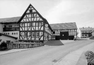 Fachwerkhaus (Gasthaus) (Fachwerkhaus); Hünfeld, Am Hain 5