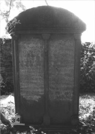 Grabstein 34