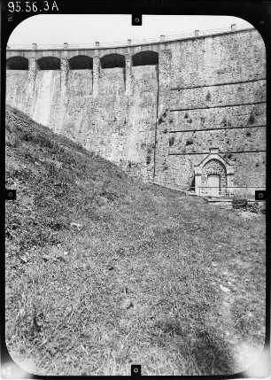 Neustadt/Harz. Talsperre Neustadt (1904-1905). Staumauer. Luftseite (Teilansicht)