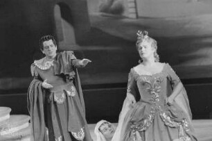 Szenenbilder aus der Oper "Idomeneo" von W. A. Mozart, Libretto G. Varesco, Regie C. Ebert, Dirigent A. Rother, mit E. Haefliger, H. Krebs, L. Rysanek, E. Grümmer, H. H. Nissen, J. Alexander. Städtische Oper Berlin, Premiere 27.01.1956