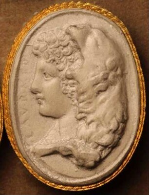 Profilkopf der Omphale, mit der Löwenhaut bekleidet (Daktyliothek, Das Alterthum nach Lippert und Visconti)