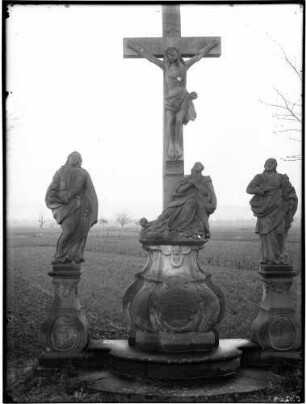 Griesheim Wegkreuz und Kreuzigungsgruppe