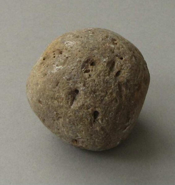 Boule de pierre