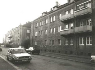 Dresden-Kaditz, Gustav-Schwab-Straße 8/6 und 4/2. Wohnhäuser einer Siedlung (um 1930)