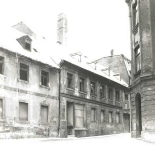Reichenbach (Vogtland), Burgstraße 144. Wohnhaus mit Laden (um 1895). Straßenansicht