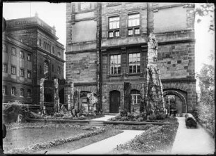 Chemnitz. Versteinerter Wald am König-Albert-Museum