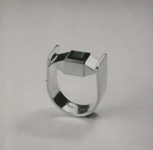 Ring aus Gold mit Turmalin von Heinz-Ulrich Bullermann