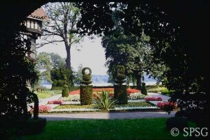 Potsdam, Neuer Garten, Sommerbepflanzung im Blumengarten Cecilienhof.