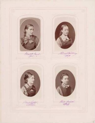 links oben: Schülerin Elisabeth Rauch aus Köln rechts oben: Schülerin Hedwig Rüthling aus Koblenz links unten: Schülerin Mary Lofty aus London rechts unten: Schülerin Adèle Brück aus der Pfalz [im Großherzoglichen Institut Mannheim]