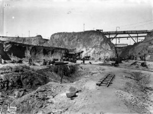 Bergwerk : Vermutlich der Blick auf in das Innere eines Bergwerks