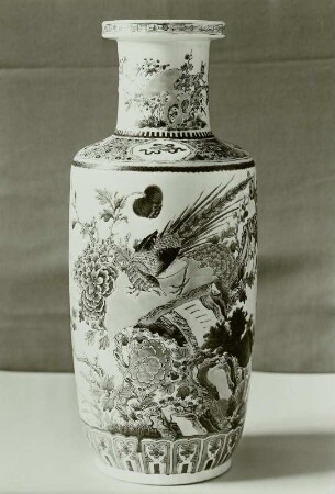 Vase, zylindrisch. Privatsammlung Dr. Hesse, Dresden