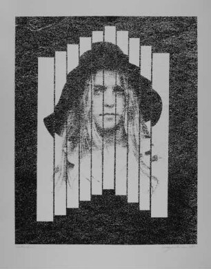 Rhythmik : Rhythmik (Porträt einer Frau). Fotografie; 68,9 x 49,8 cm (Blattgröße), 49,9 x 39,8 cm (Bildgröße). 1981