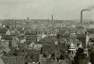 Chemnitz. Blick vom Rathausturm nach Norden, im Hintergrund Schlosskirche