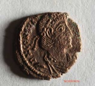 Römische Münze, Nominal Centenionalis, Prägeherr Constantius II., Prägeort nicht bestimmbar, Original