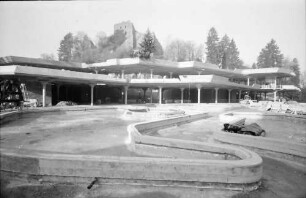 Badenweiler: Richtfest des Kurhausneubaus, Terrassen mit Burg