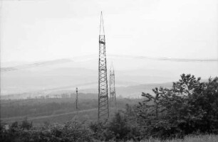 Hohe Flum, Dinkelberg: Verschandelnde Hochspannungsmasten, Richtung Rheintal