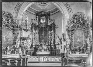 Pfarrkiche, Innenraum