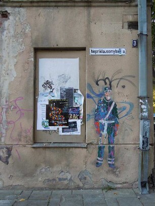 Kaunas - Bauruine : Bauruinen und Wandschmierereien sind vielfach auch im zentrumsnahen Bereich zu sehen. Aufgenommen am 5. Oktober 2010 in Kaunas