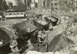 Dresden, Trümmerbahn