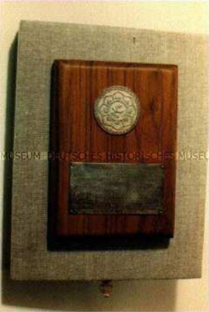 Wandschmuck "Levkosia" im Etui