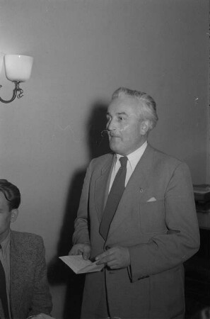 Treffen von Mitgliedern des Kulturensembles der DDR mit dem russischen Pjatnitzki-Volkschor im Berliner Künstlerclub "Die Möwe"