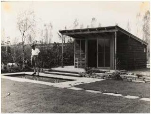 Deutsche Siedlungsausstellung »Heim und Garten« 1934, München-Ramersdorf: Gartenhaus mit Becken