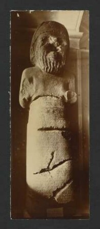 Fotografien einer Statue