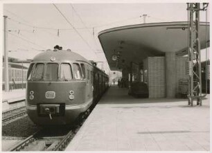 DB Oberleitungstriebwagen ET 30 der Deutschen Bundesbahn