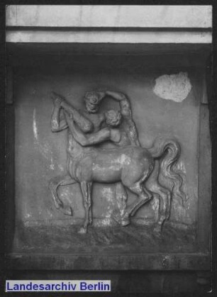 [Metopen am Brandenburger Tor]