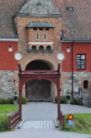 Mariefred - Aussenansicht von Schloss Gripsholm : Aussenansicht des Schlosses Gripsholm, aufgenommen am 22. Juli 2012 in Mariefred