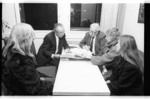 Kleinbildnegativ: Bürgerbegehren, Bezirksamt, 1986