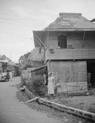 Straßenbild in Los Baños : Ansicht mit Frau des Fotografen