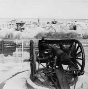 Marine-Artillerie-Stellung in den Dünen