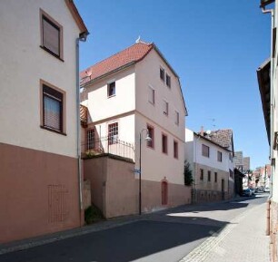Ehemaliges Pfarrhaus; Lich, Butzbacher Straße 3