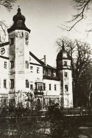 Hermsdorf, Schloss, Haupteingangsseite von Südwesten