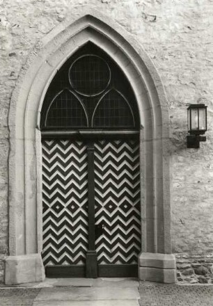 Haldensleben. Stadtkirche St. Marien (begründet vor 1375). Westportal