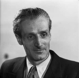 Porträt Kurt Stern : Porträt Kurt Stern (1907-1989; Schriftsteller, Kulturfunktionär). Fotografie 1956. Dresden: Deutsche Fotothek