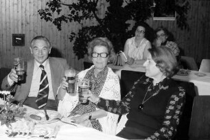 27. Tagung 1977 Chemiker; Gronau, Frau Gronau, Frau Pragher