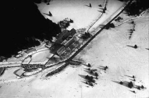 Feldberg - Bärental: Feldberger Hof von Norden und Osten; von oben