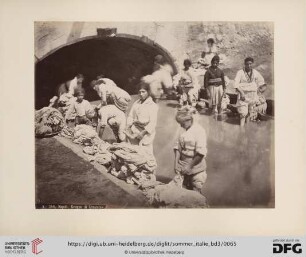 No. 389. Napoli. Gruppo di Lavandaie