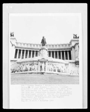 Monumento a Vittorio Emanuele II & Altare della Patria & Nationaldenkmal & Altar des Vaterlandes — Statue Säule